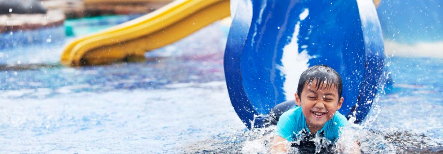 kolam renang anak dengan prosotan